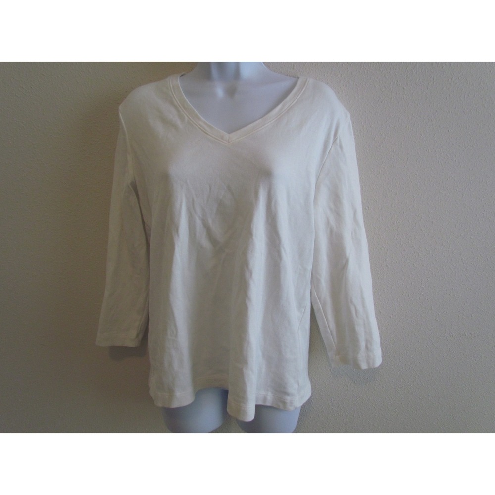 Chico's V-Neck Top Size 2 White Long Sleeve Cotton Stretch Casual Classic